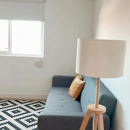 Ines Lx Apartamento Lisbona Esterno foto