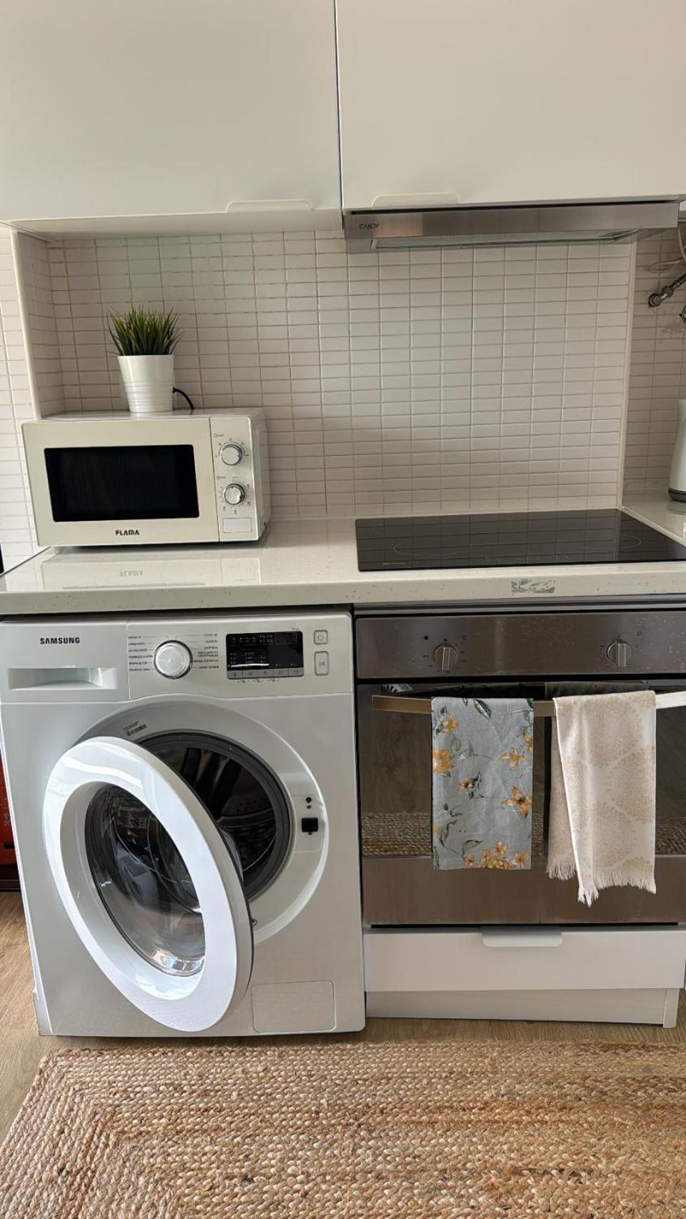 Ines Lx Apartamento Lisbona Esterno foto